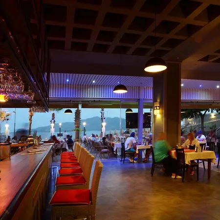 马里斯海滩酒店 酒店 马尔马里斯